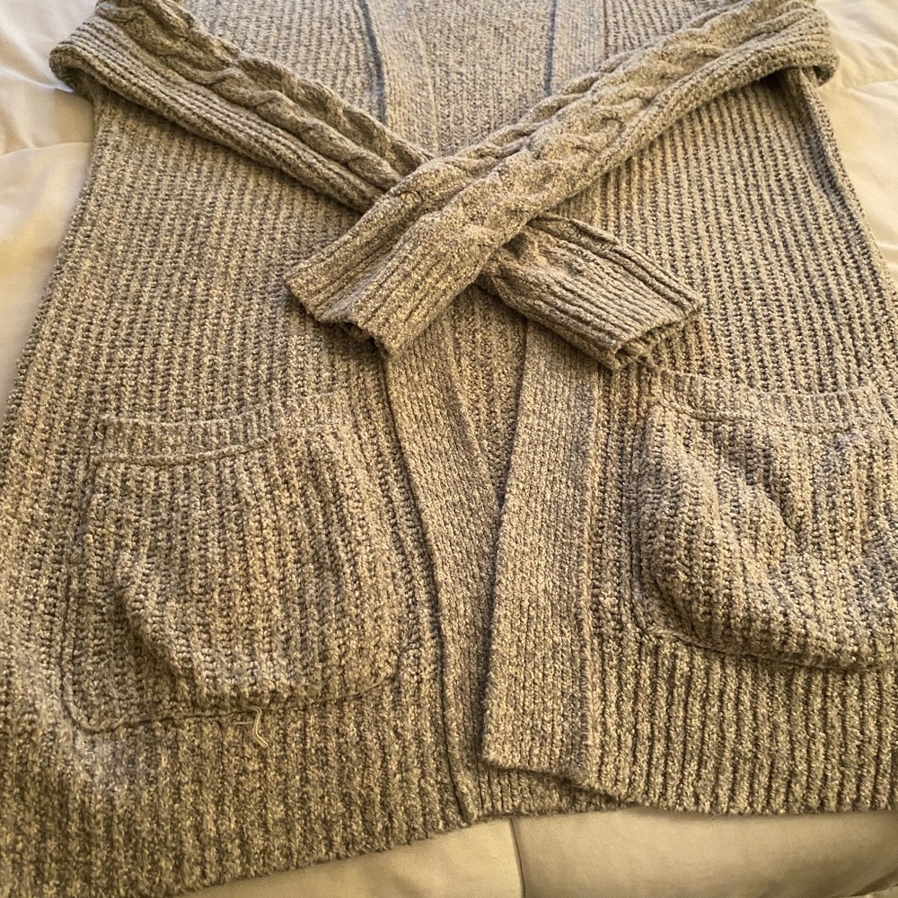 Sweater - Picture 4 of 5